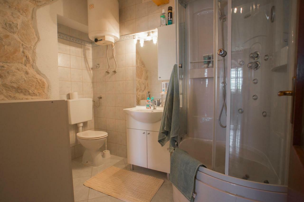 Apartment Riva Šibenik Buitenkant foto