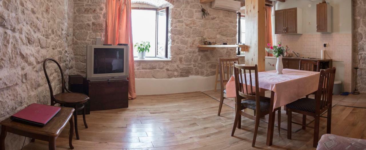 Apartment Riva Šibenik Buitenkant foto