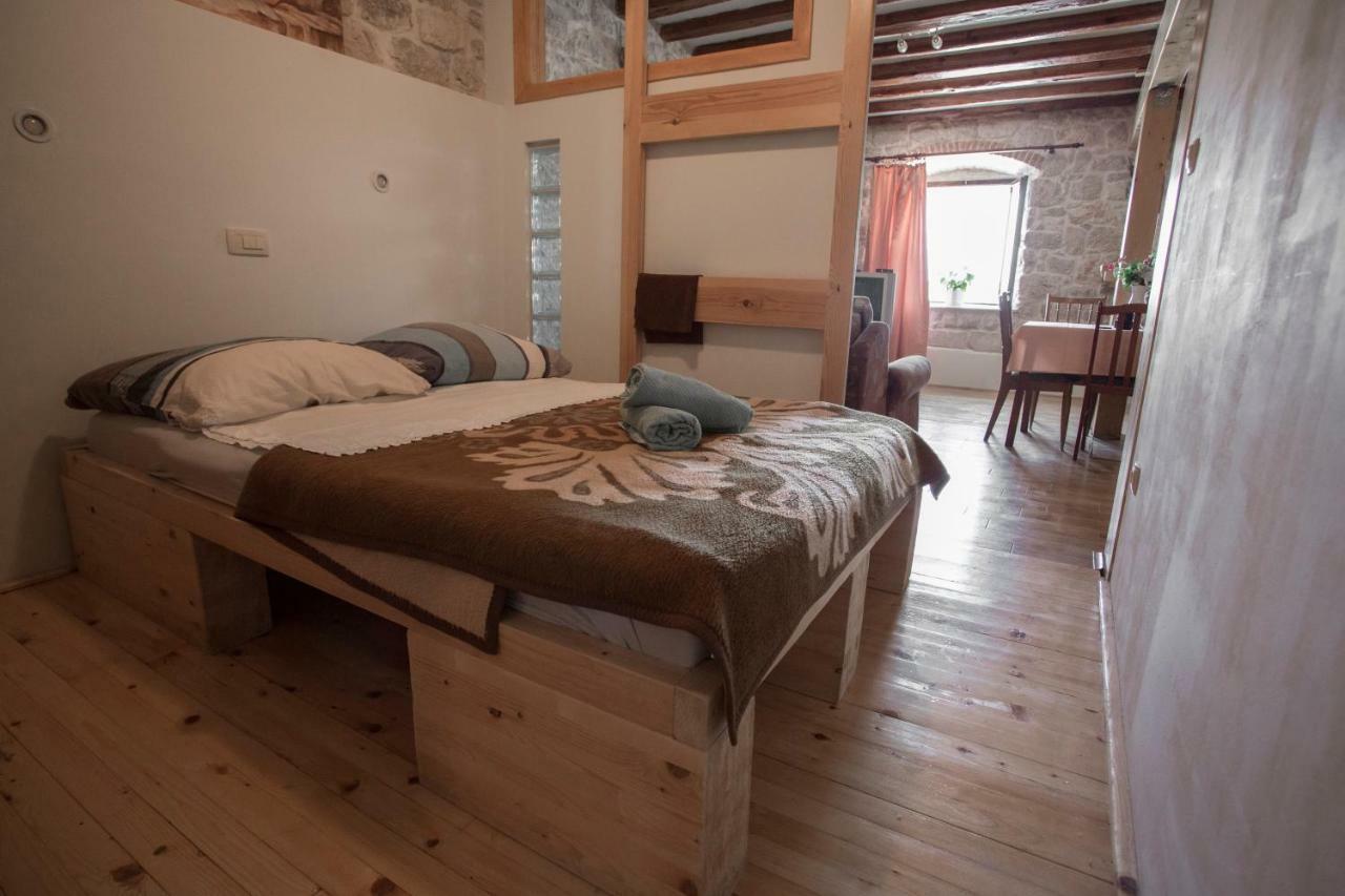 Apartment Riva Šibenik Buitenkant foto